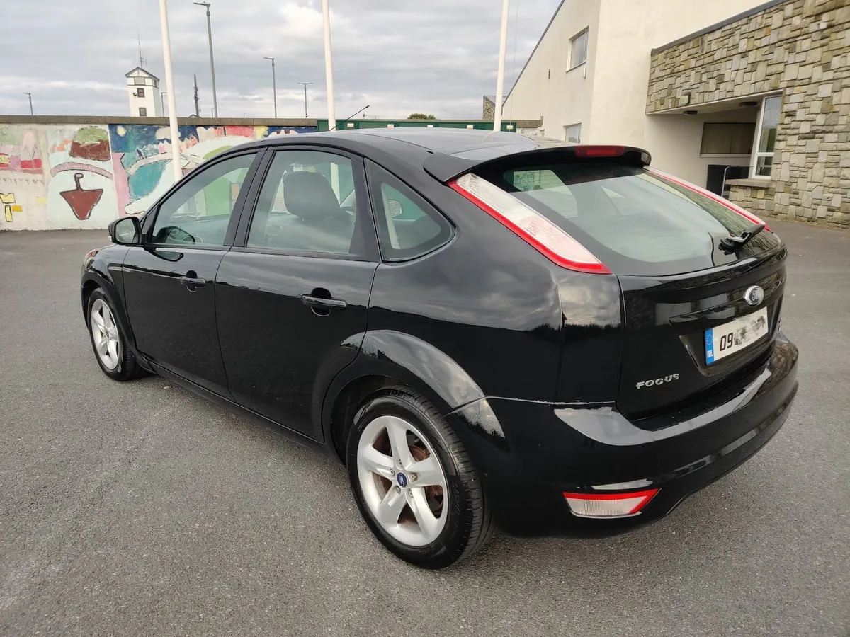 Ford Focus 1.6 TDCI Zetec 109BHP 5DR, 2009 - Image 4
