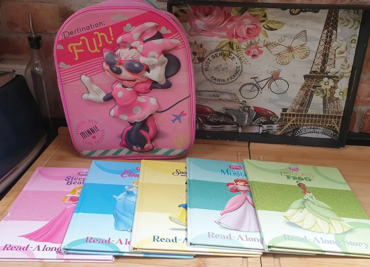 Disney book and storage bag - Image 1