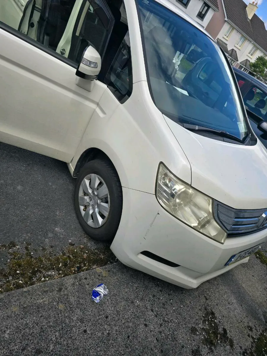 Honda Stepwagon - Image 4