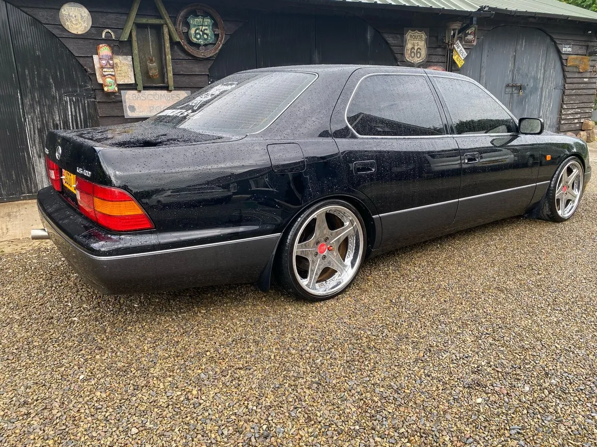 Lexus ls400 Ls 400 v8 - Image 2