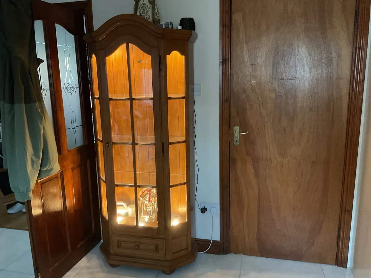 Large pine display cabinet - Image 1