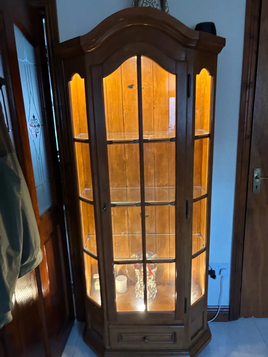 Large pine display cabinet - Image 2
