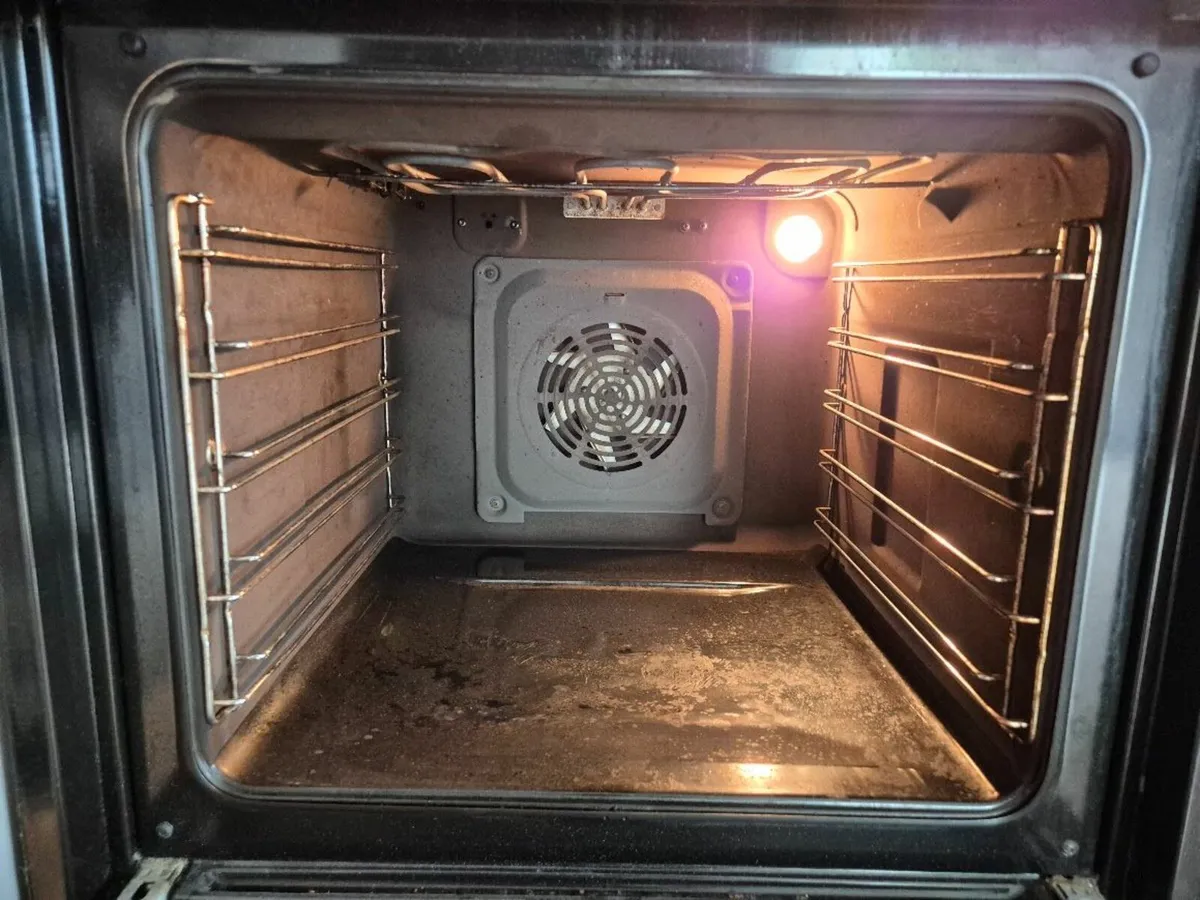 FREE Double Oven (broken timer) - Image 3