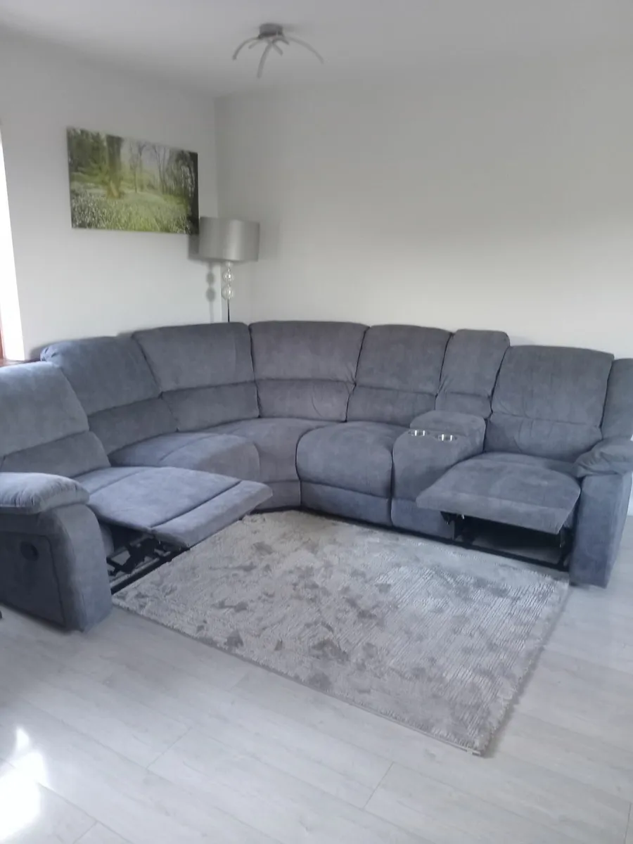 Couch - Image 1