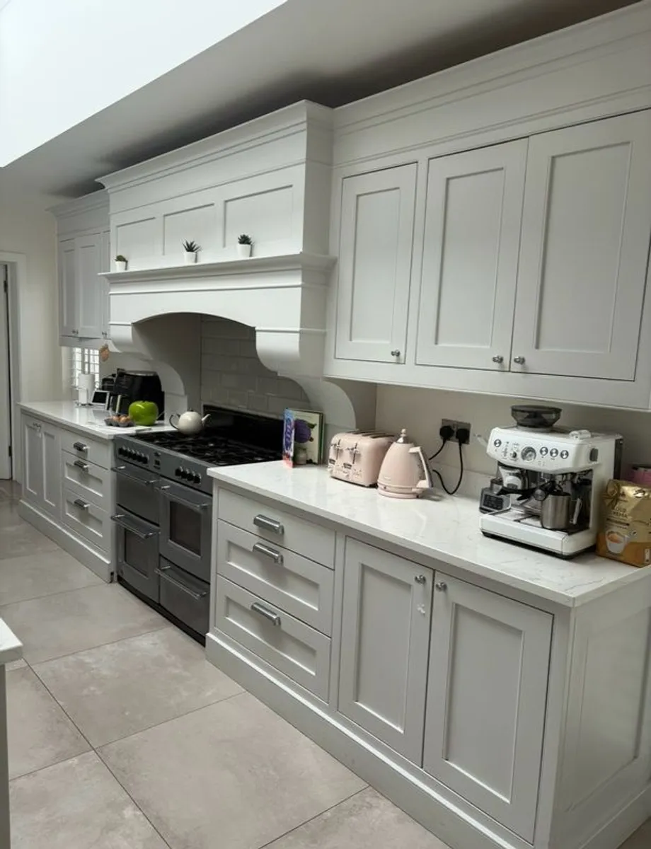 In frame kitchen - Image 3