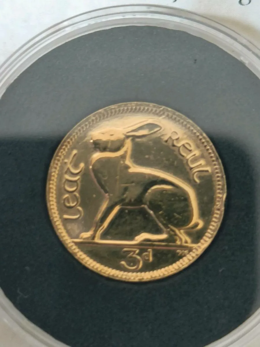 Gold plated 1963 old predecimal Irish coin - Image 1