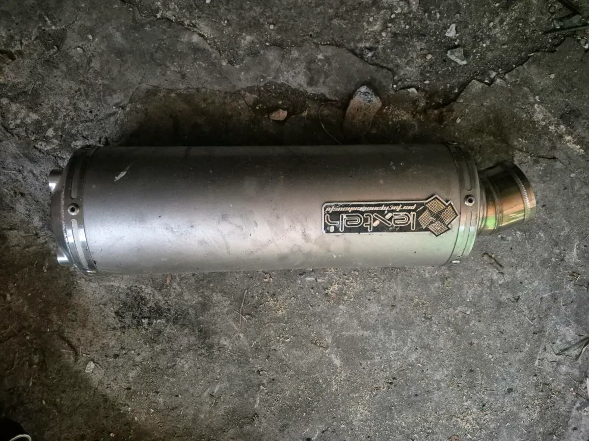 Gsxr k1 parts - Image 2