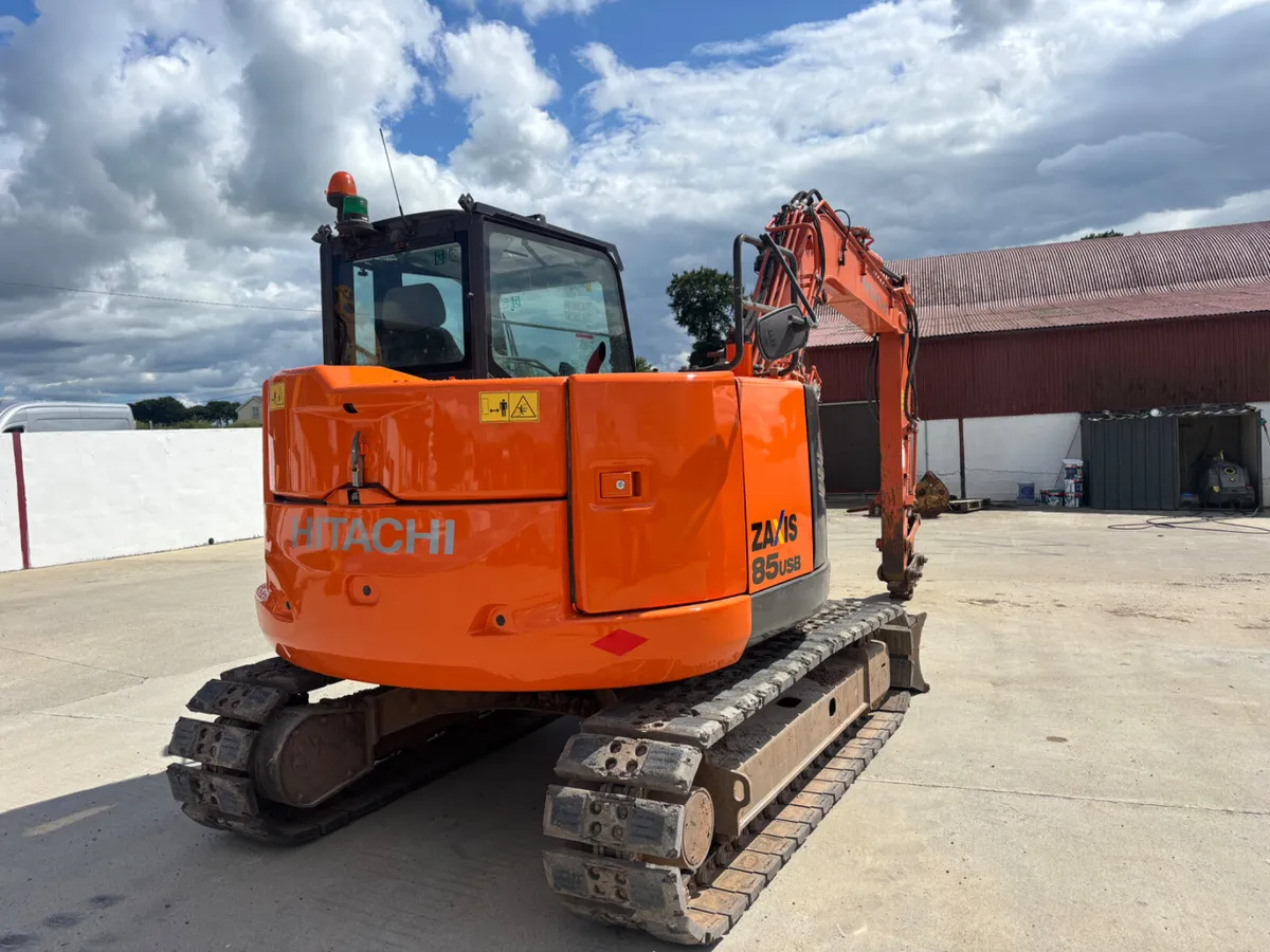 Hitachi 85 year 2018 - Image 2