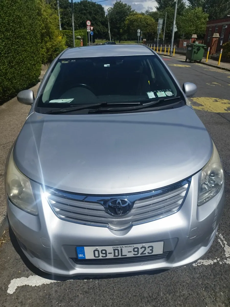 TOYOTA AVENSIS D-4D TR 4DR 2.0 OVERMOUNT 2009 - Image 1