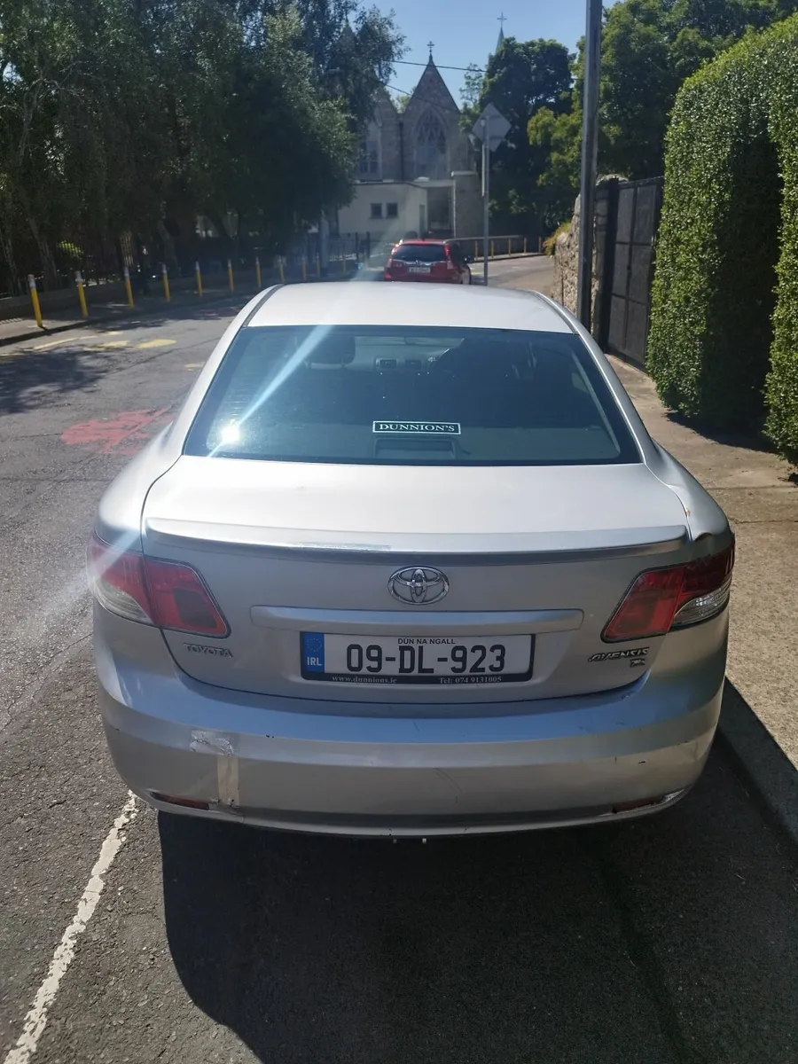 TOYOTA AVENSIS D-4D TR 4DR 2.0 OVERMOUNT 2009 - Image 2