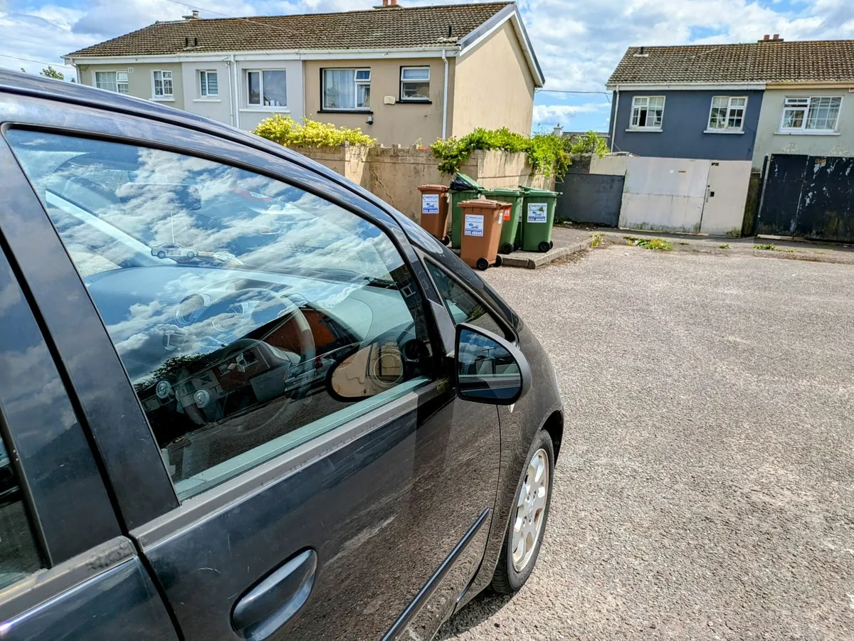 *** RESERVED *** Mitsubishi Colt 2007 1.3 Petrol - Image 2