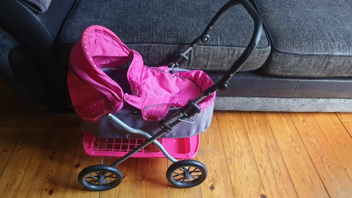 Dolls pram suitable height for 1 to 3 year old - Image 1