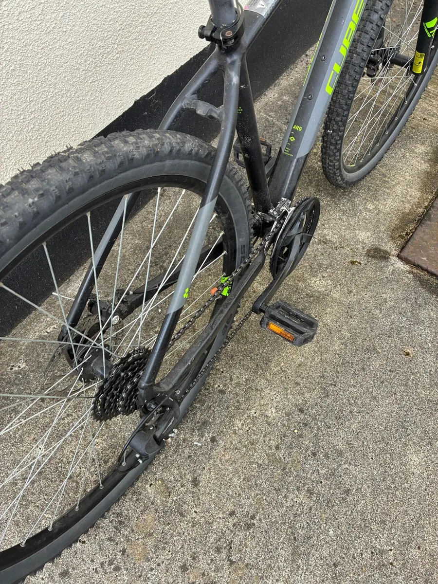 Cube aim mountain bike size medium - Image 3
