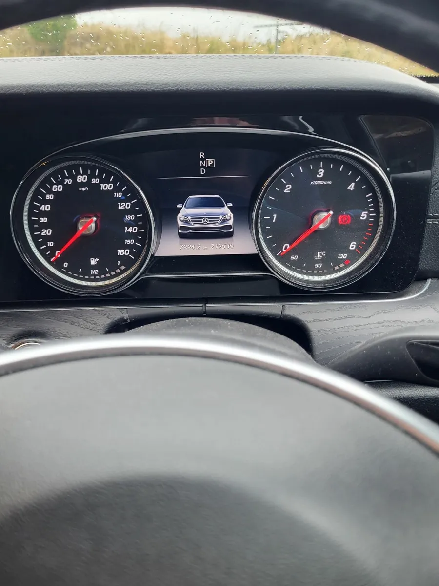 Mercedes-Benz E-Class 2017 - Image 3