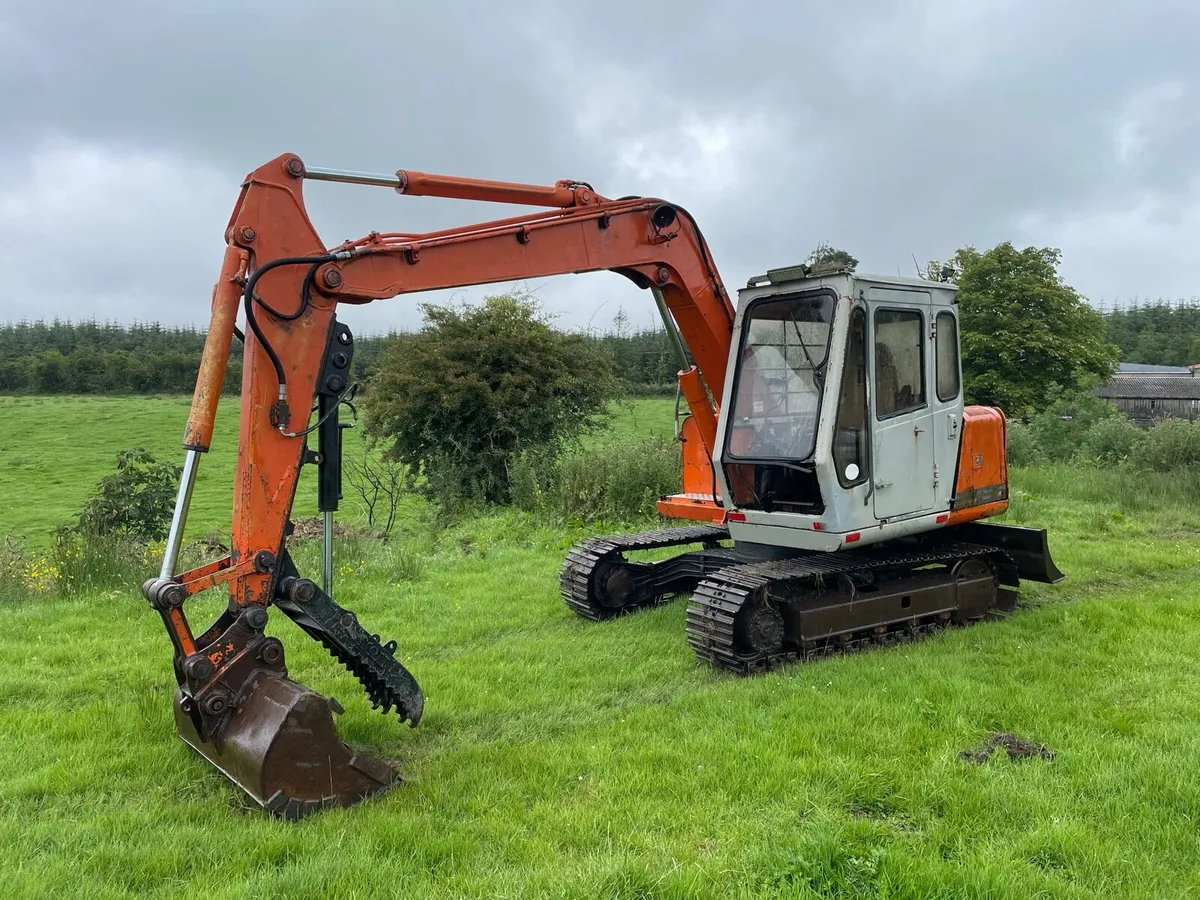 Hitachi Ex60-1 - Image 1