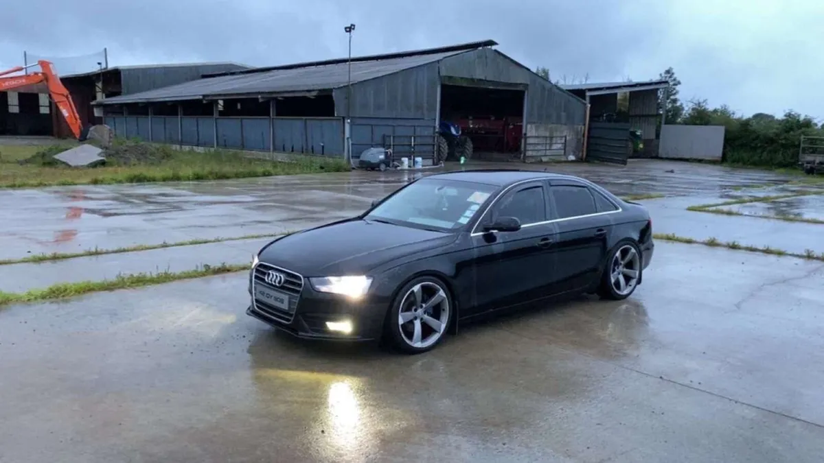 Audi A4 2014 - Image 2