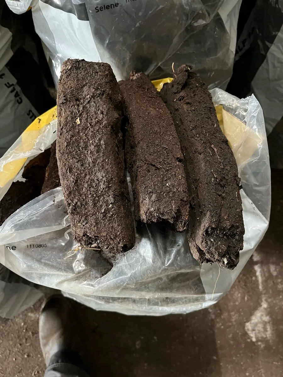 Bags of fuel - Image 2