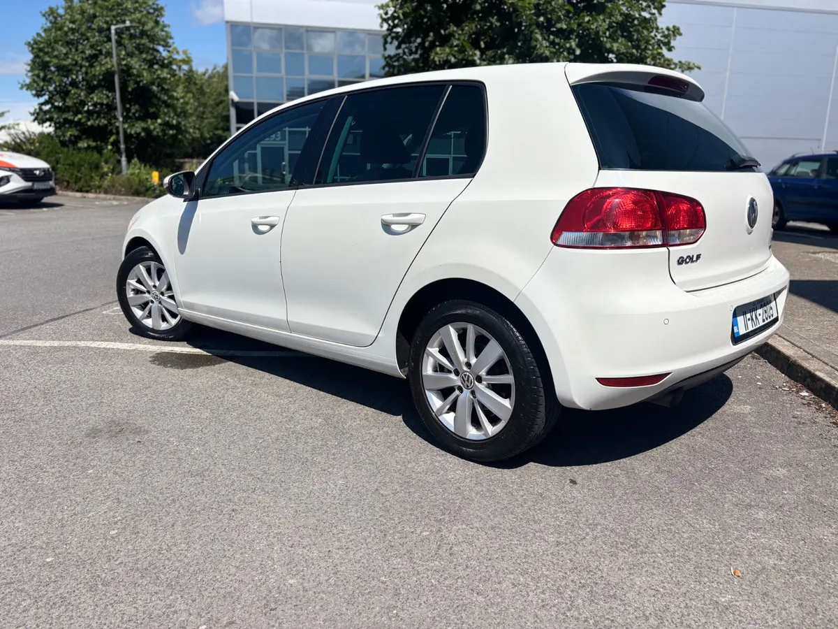 2011Volkswagen Golf 1.6 TDI ~ Comfort Line - Image 4