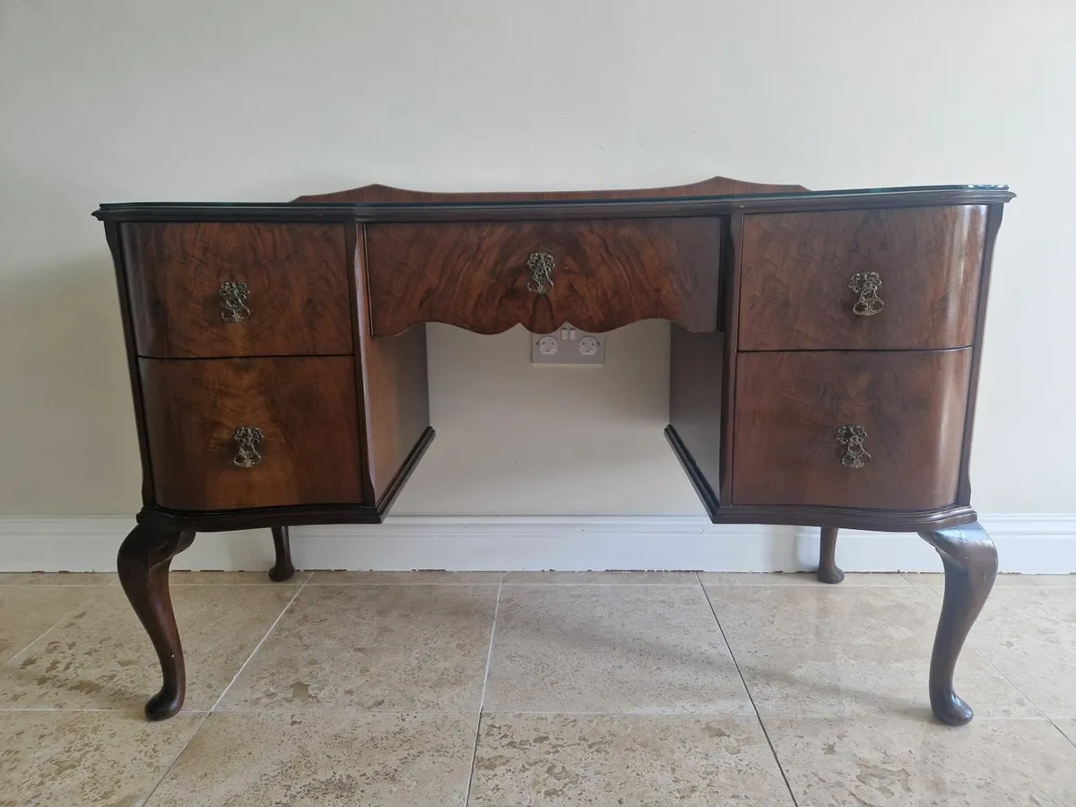 Gillespie and Wood Antique Sideboard - Image 3