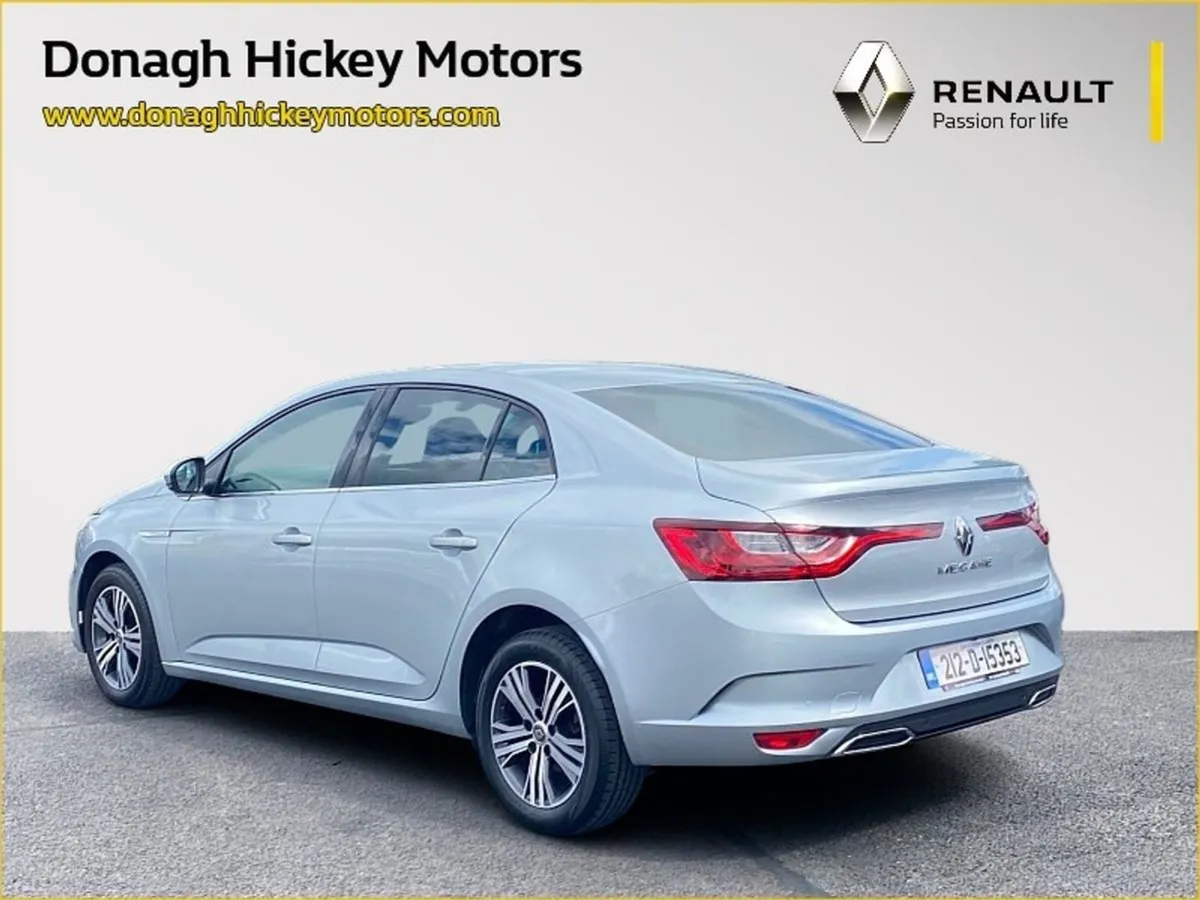 Renault Megane 1.0 TCe 120 Iconic - Image 3
