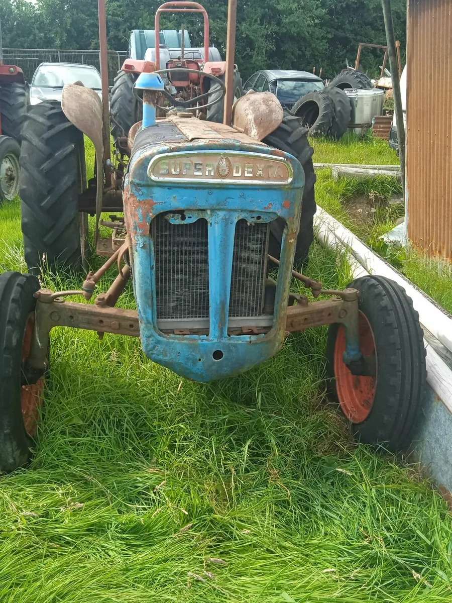 Fordson super dexta tractor - Image 1
