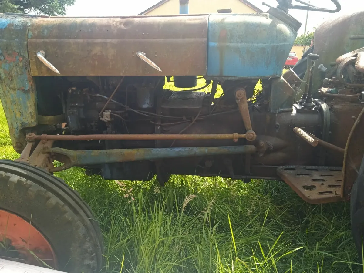 Fordson super dexta tractor - Image 3