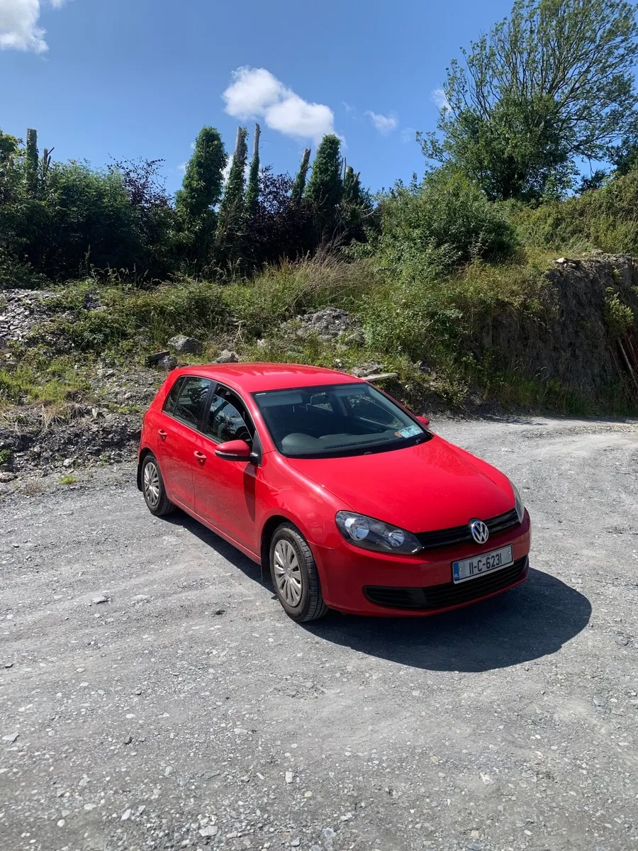 Volkswagen Golf 2011 - Image 1