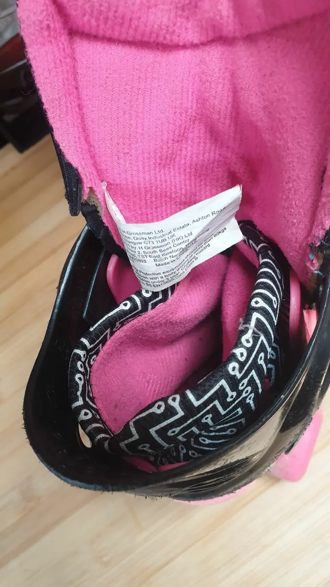 Adjustable size skates - Image 3
