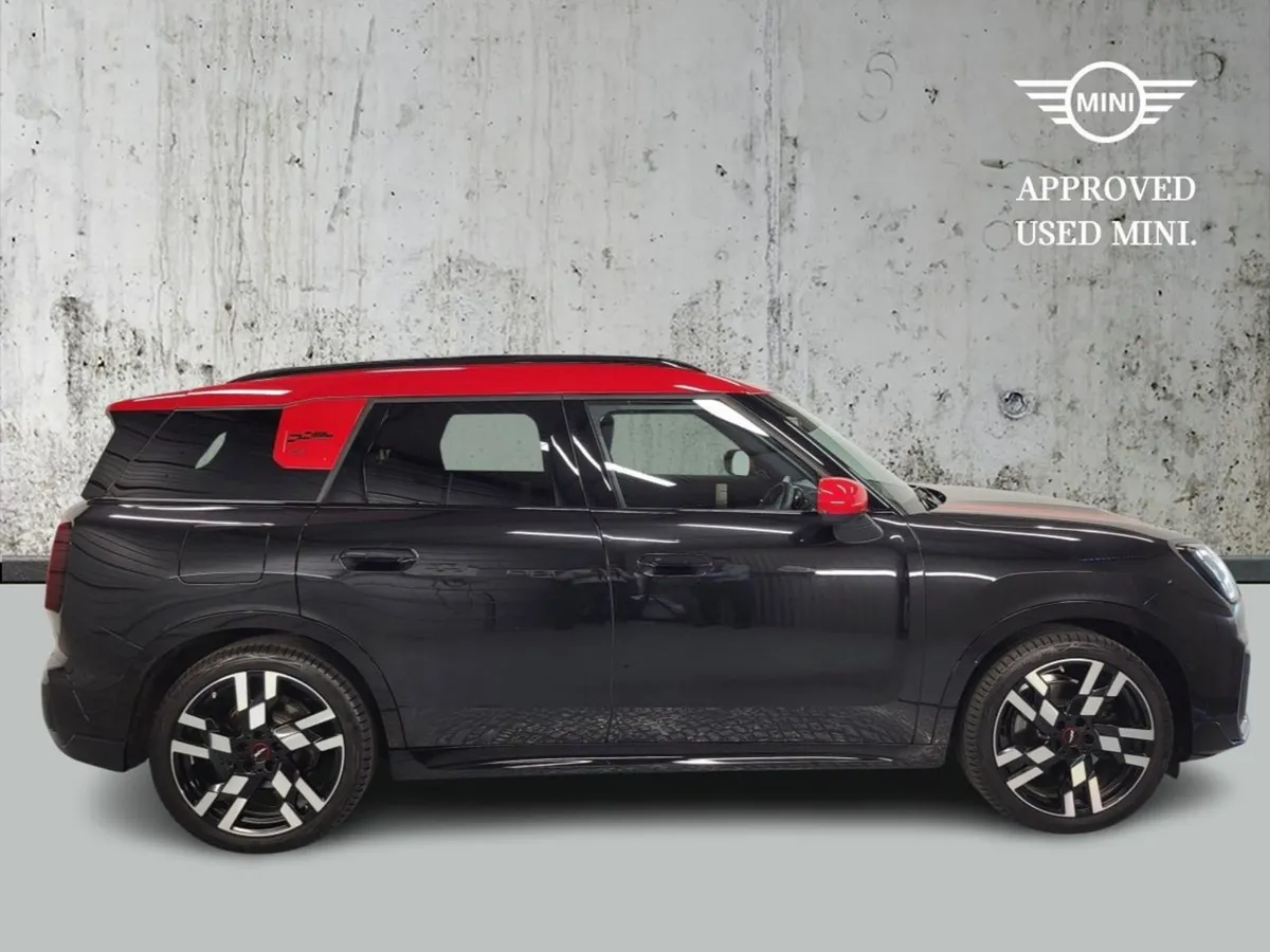 MINI COUNTRYMAN Cooper Classic E - Image 3