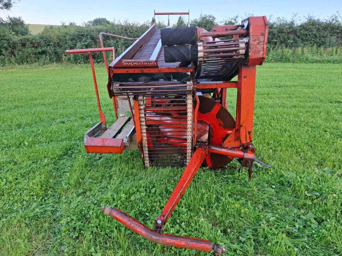 Superfaun Potato Harvester - Image 3