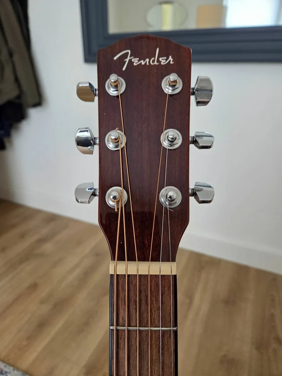 Acoustic guitar - Image 3