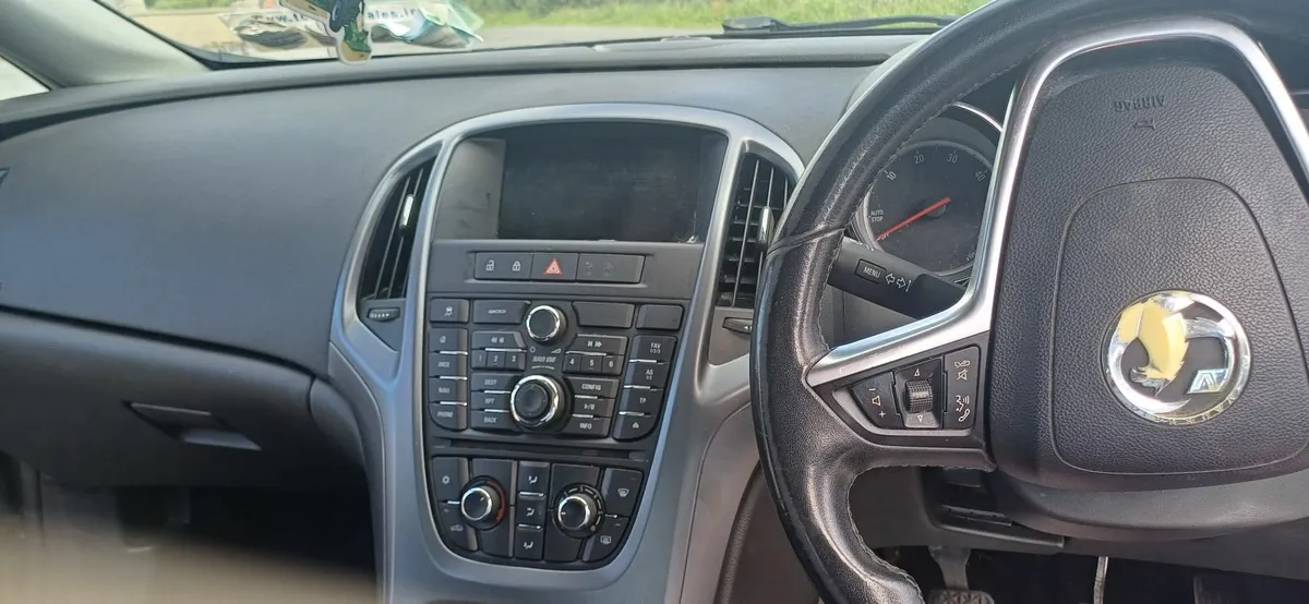 Vauxhall Astra 2014 - Image 3