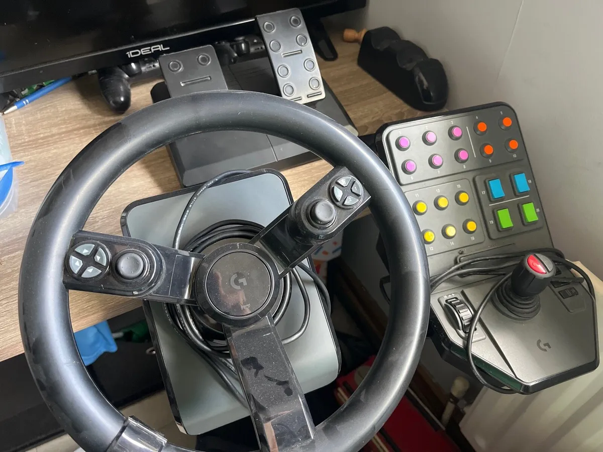 Logitech farming bundle - Image 1