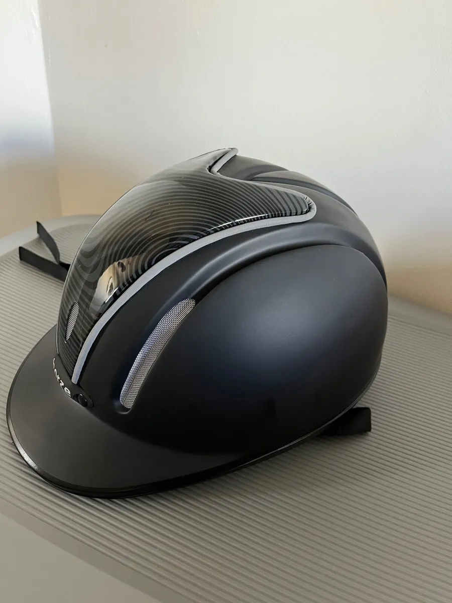 Horse riding helmet (junior) - Image 4