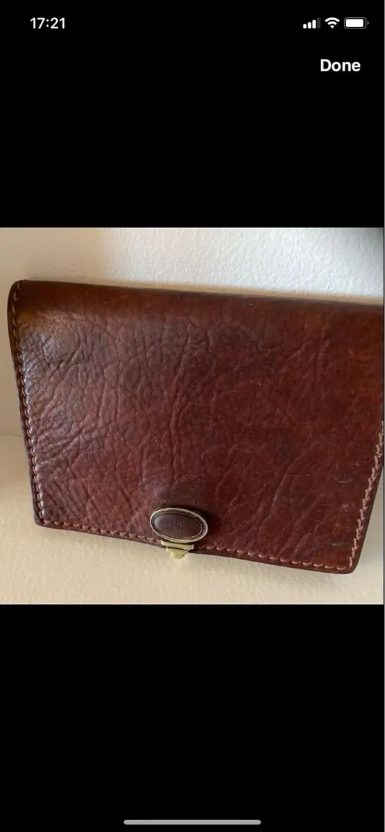 Vintage ‘The Bridge’ Leather Wallet/ Purse - Image 1