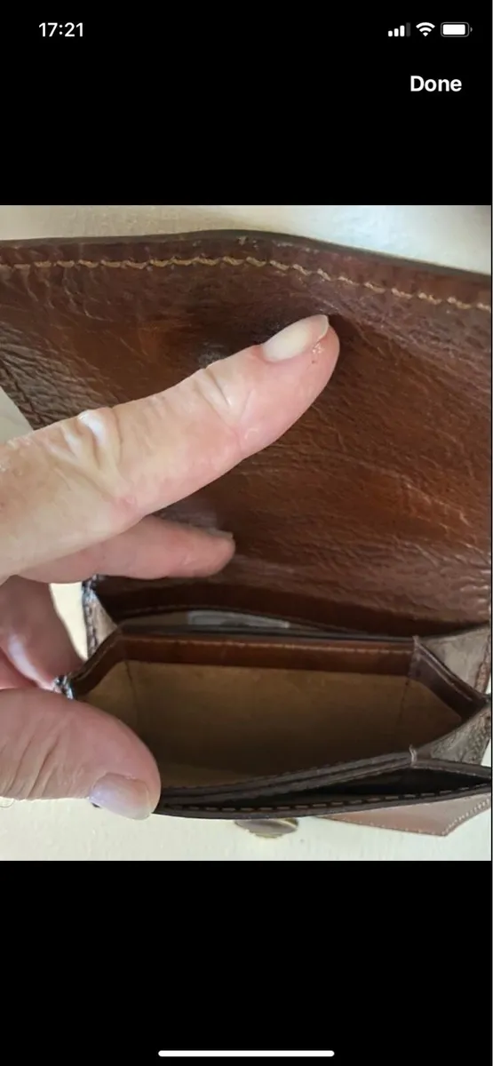 Vintage ‘The Bridge’ Leather Wallet/ Purse - Image 3