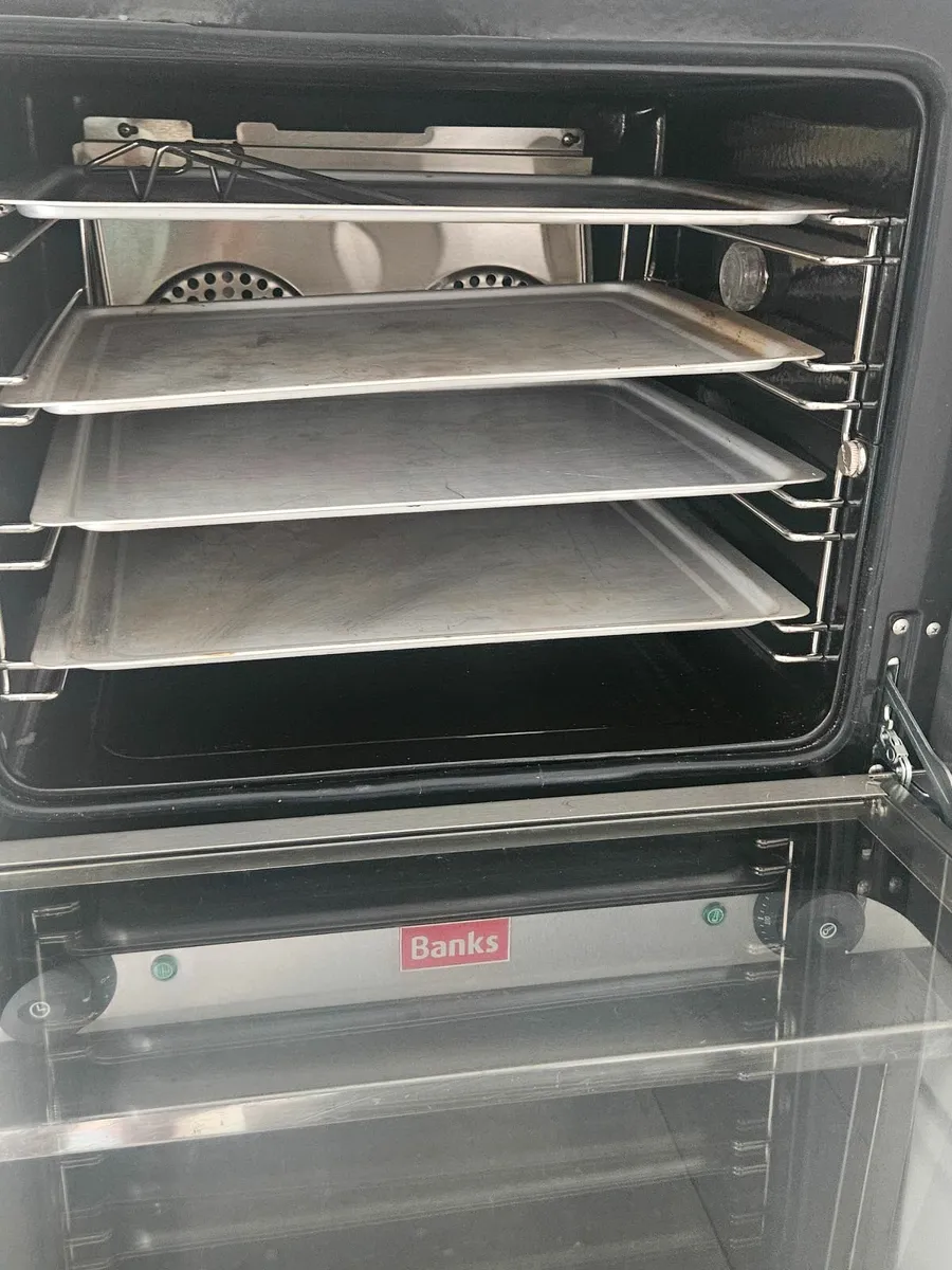 Banks convection oven + stand - Image 2