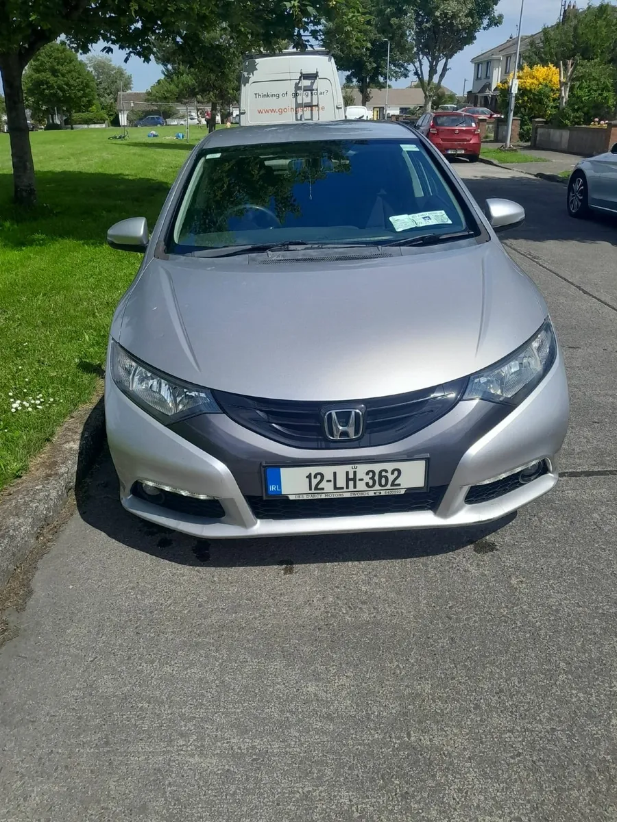 Honda Civic 2012 New NCT €190 road tax - Image 2