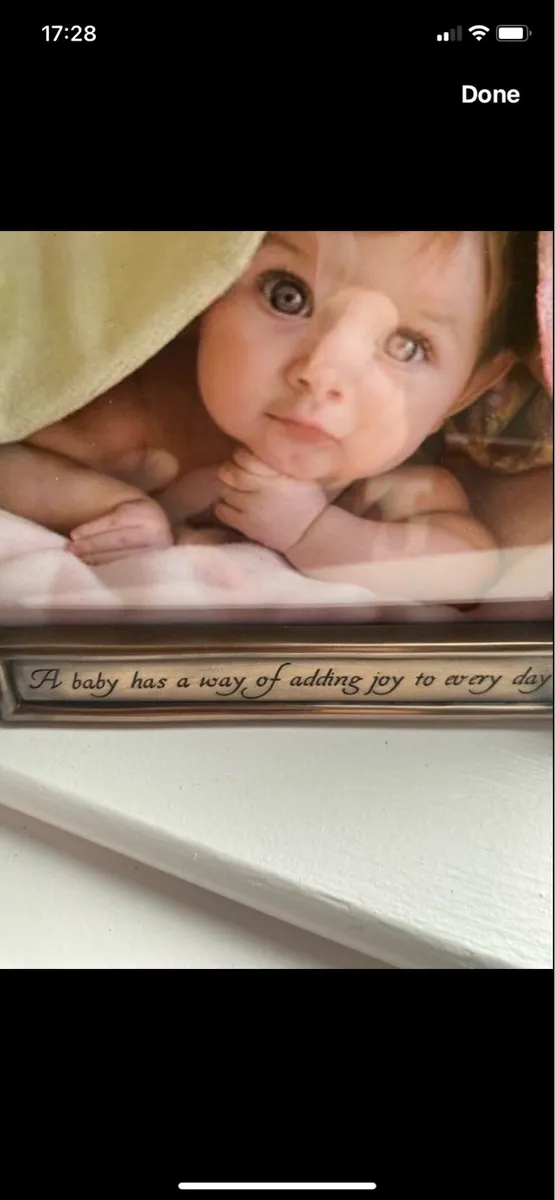 Genesis Bronze ‘Baby Girl’ Picture Frame - Image 2