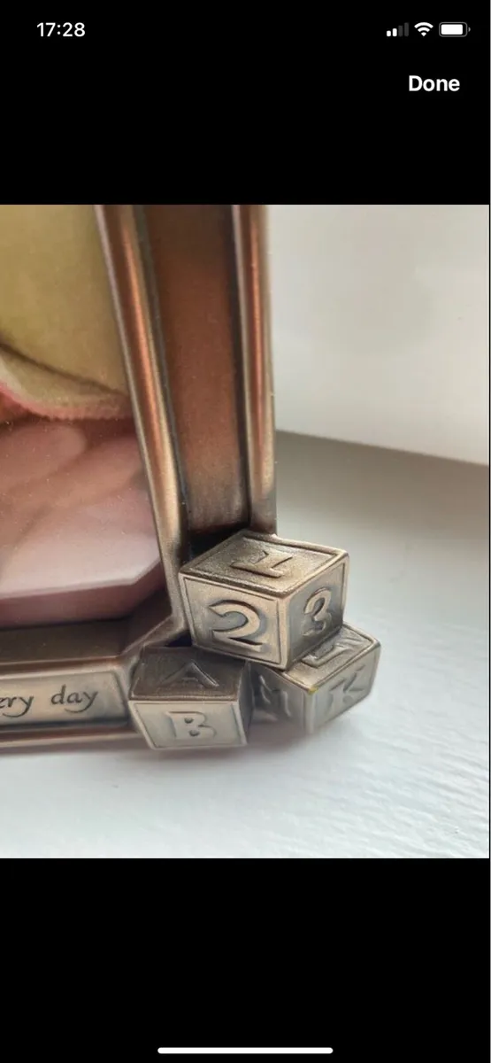 Genesis Bronze ‘Baby Girl’ Picture Frame - Image 4