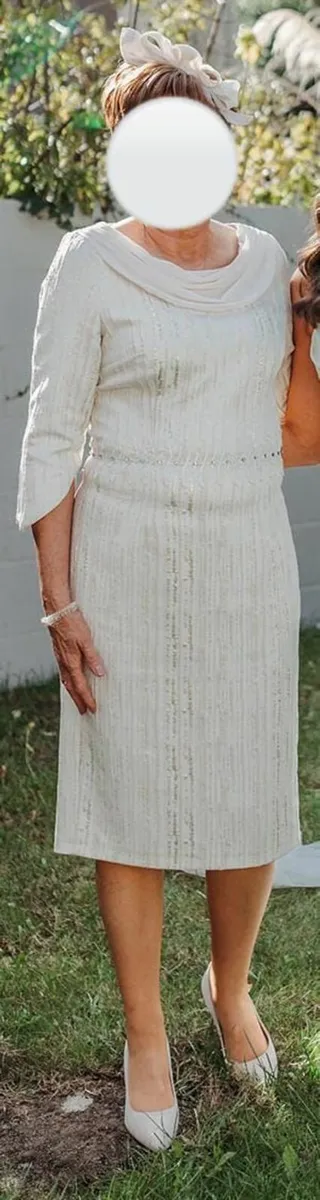Mother of the Bride/Groom Outfit - Image 1