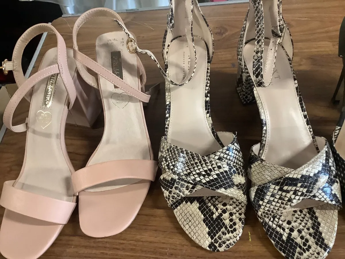 35 pairs of ladies shoes €50 - Image 3