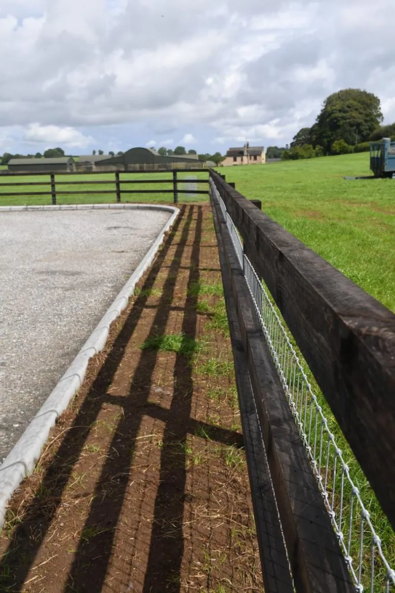 FENCING  EQUIPMENT AT FRS TINAHELY - Image 4