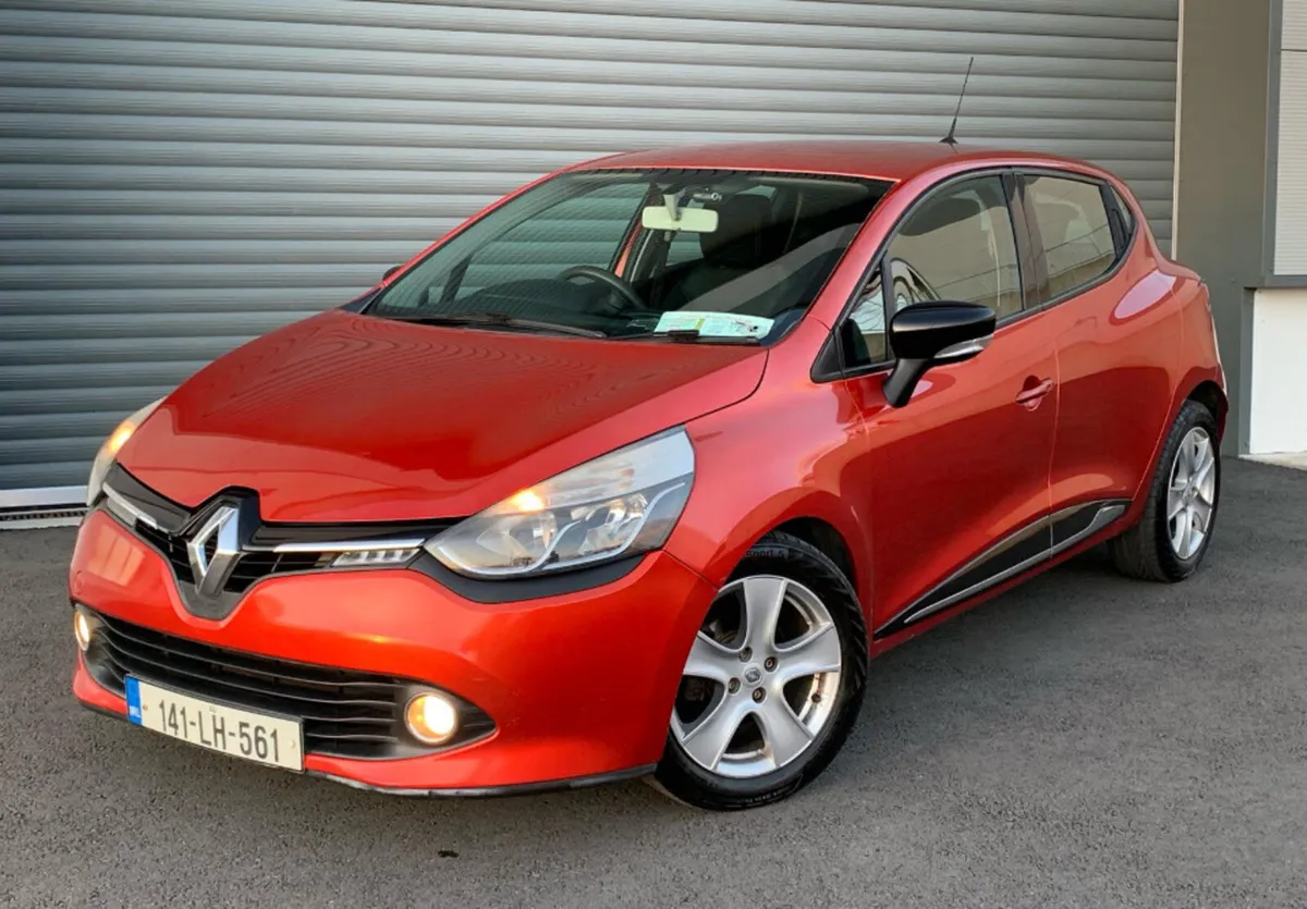 Renault Clio - Image 1