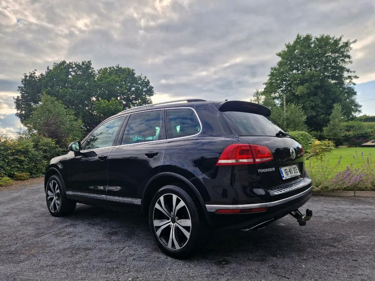 Vw Touareg 3.0 V6 262bhp Business Crewcab - Image 4