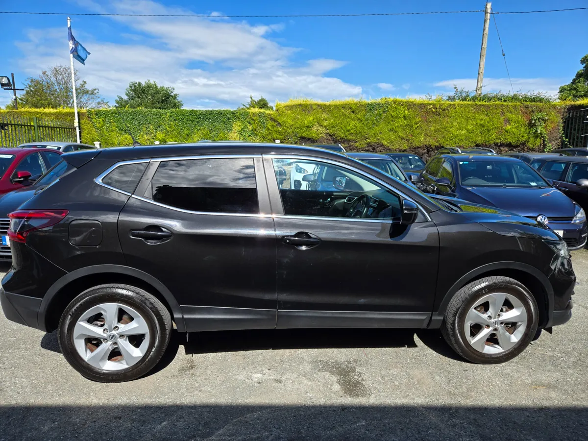 Nissan Qashqai 2018  Acenta1.2petrol - Image 3