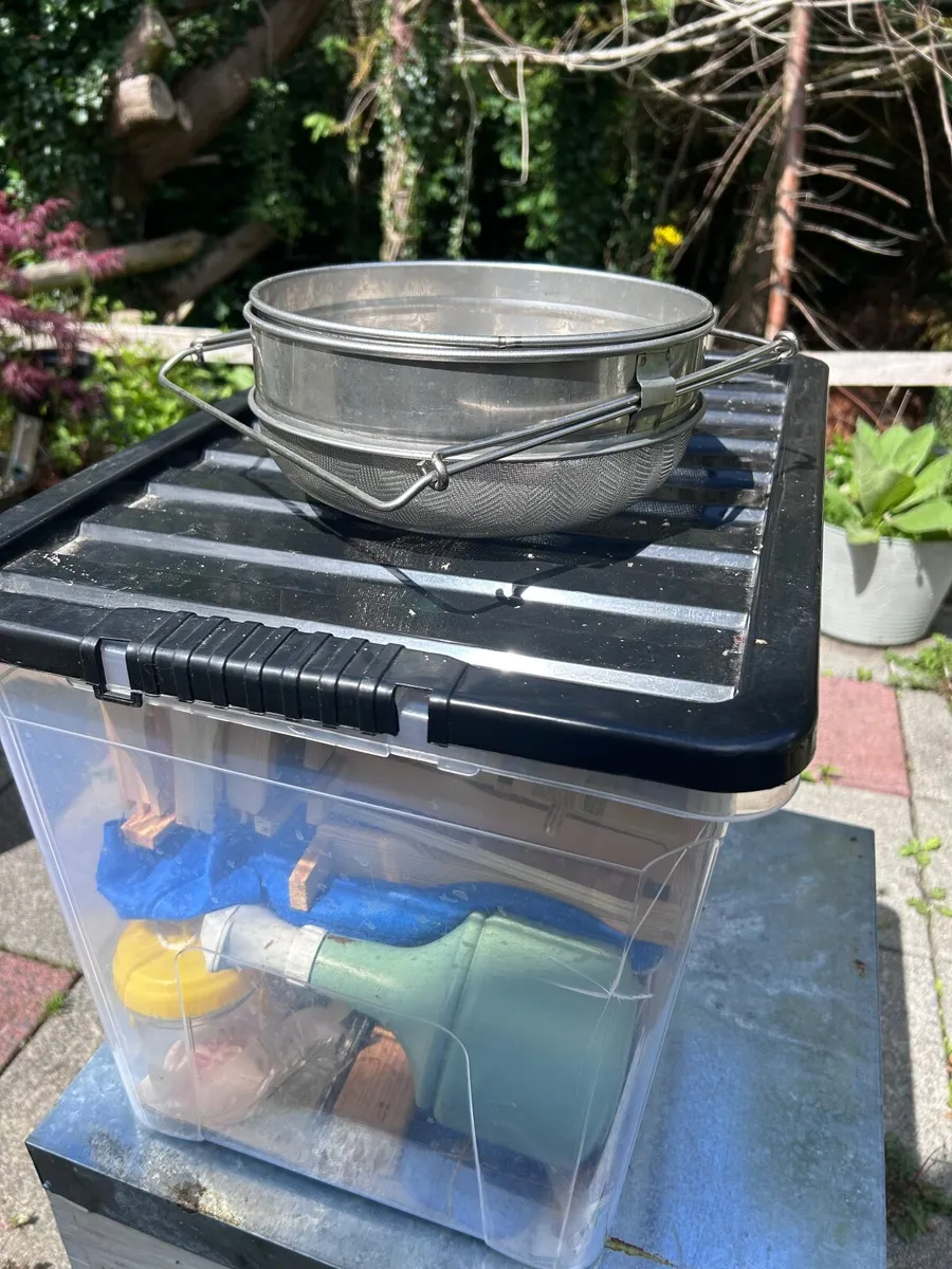 Complete Beekeeping Setup for Sale - Image 2