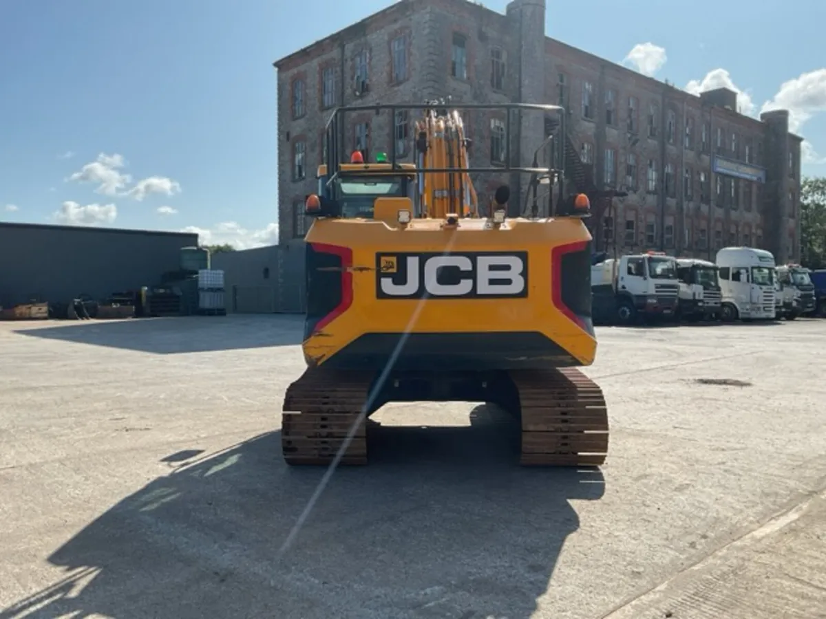 2022 JCB 140XLC - Image 4