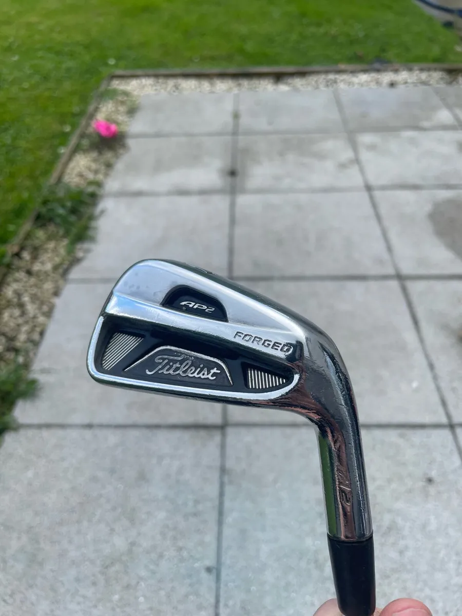 Titleist ap2 irons - Image 1