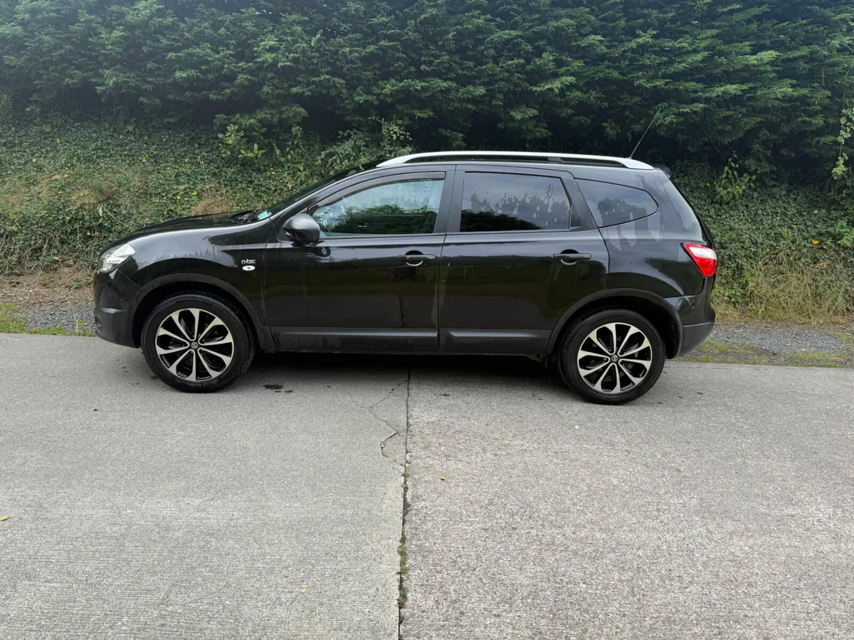 2011 Nissan Qashqai 1.6 PTL  7 seater - Image 3
